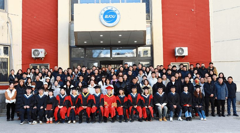 在人工智能已经深度融入工作与亚洲威廉